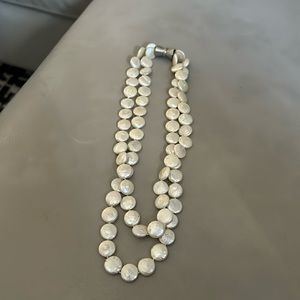 Pearl choker